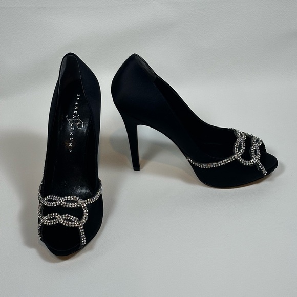 IVANKA TRUMP 4 1/2 inch heel Elegant Black Satin Heels with Rhinestones Sz 8.5 - Picture 2 of 6